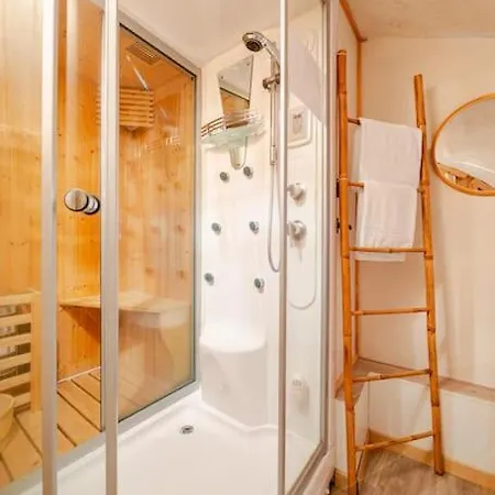 Nuit Romantique Avec Privatif Apartment Meilhaud